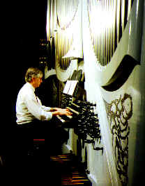 Stender at Modern Organ